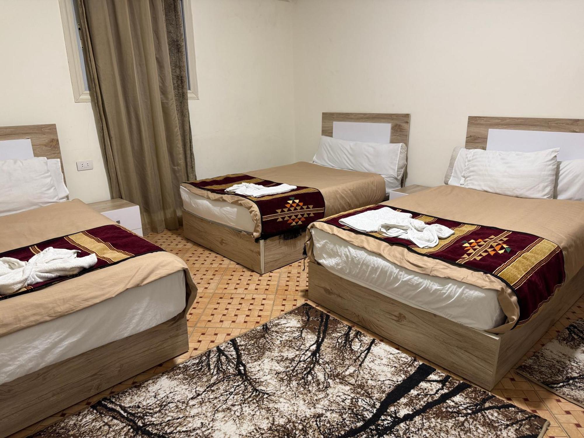 Nefertiti Pyramids View Hotel Cairo Exterior photo